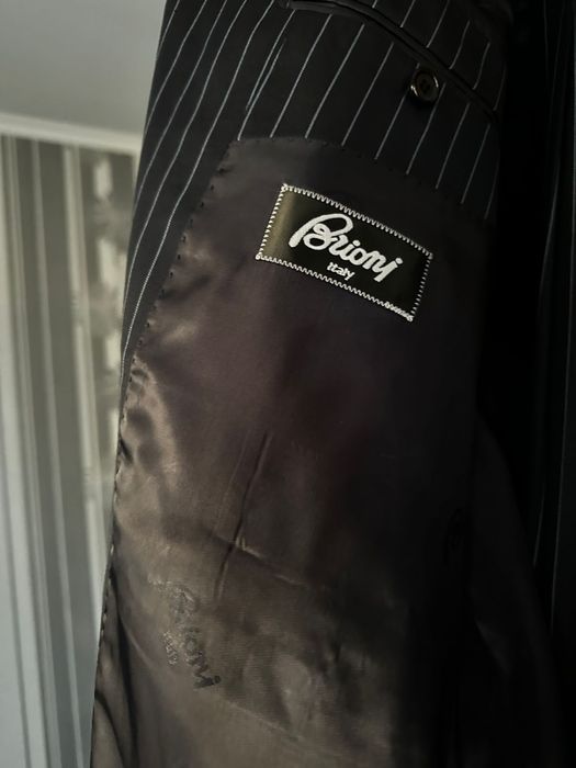 Мужской костюм бриони