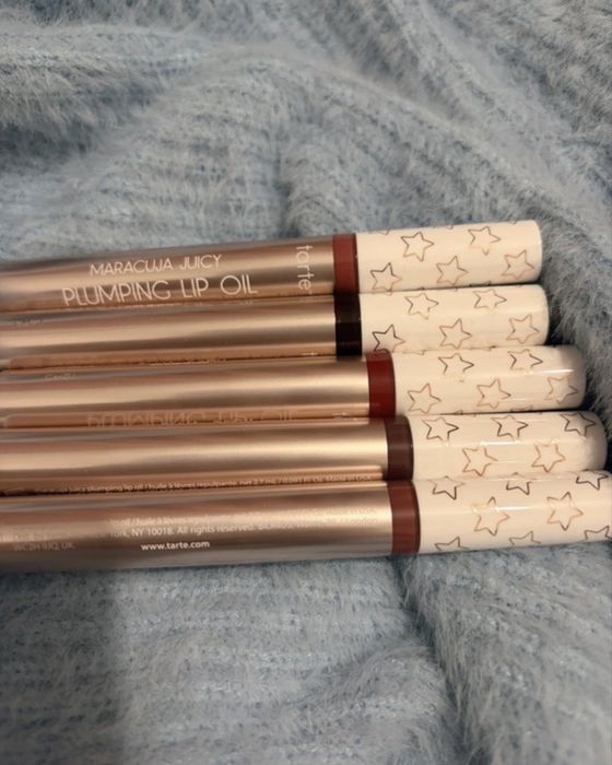 Stoc 30 produse de buze tarte