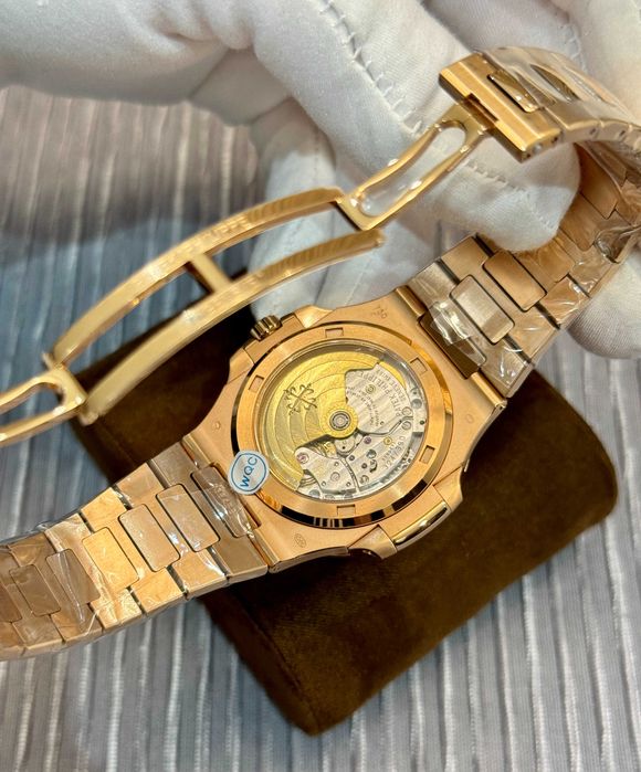 Patek Philippe Nautilus злато