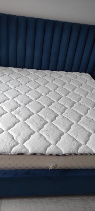 Кровать и матрас