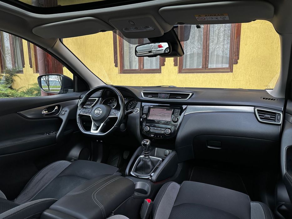 Nissan~Qashqai~Tekna~4 X 4~1.6~Camera 360~