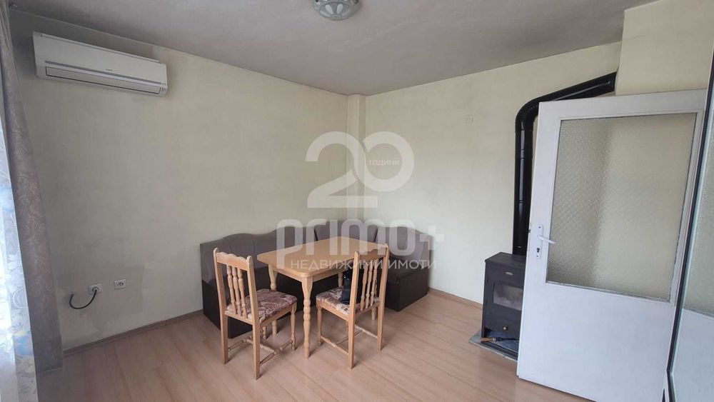 Двустаен апартамент под наем в кв. Кольо Фичето – до училище „Емилиян Станев“