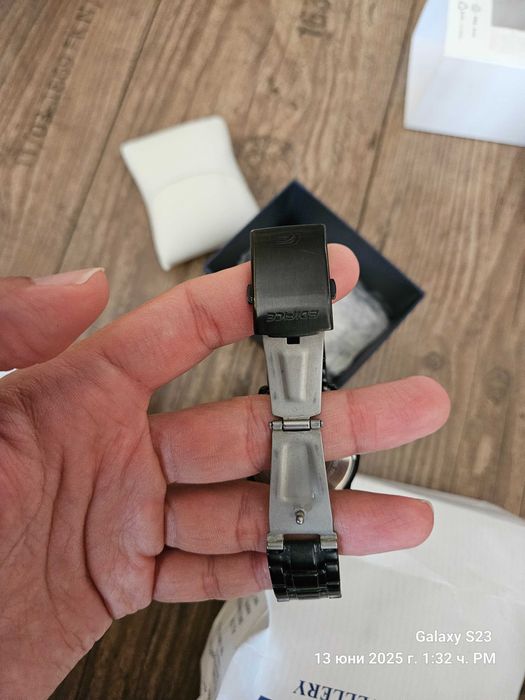 Часовник Casio efv 540dc