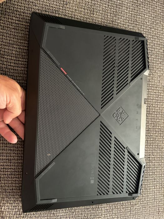 HP OMEN  (лаптоп)
