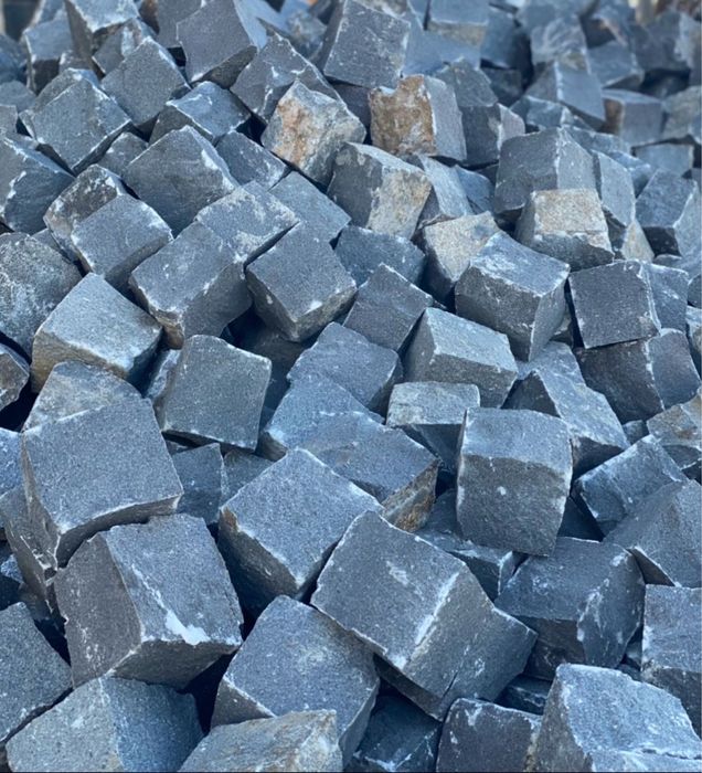 Piatra naturala diferite culori asiguram montaj profesional