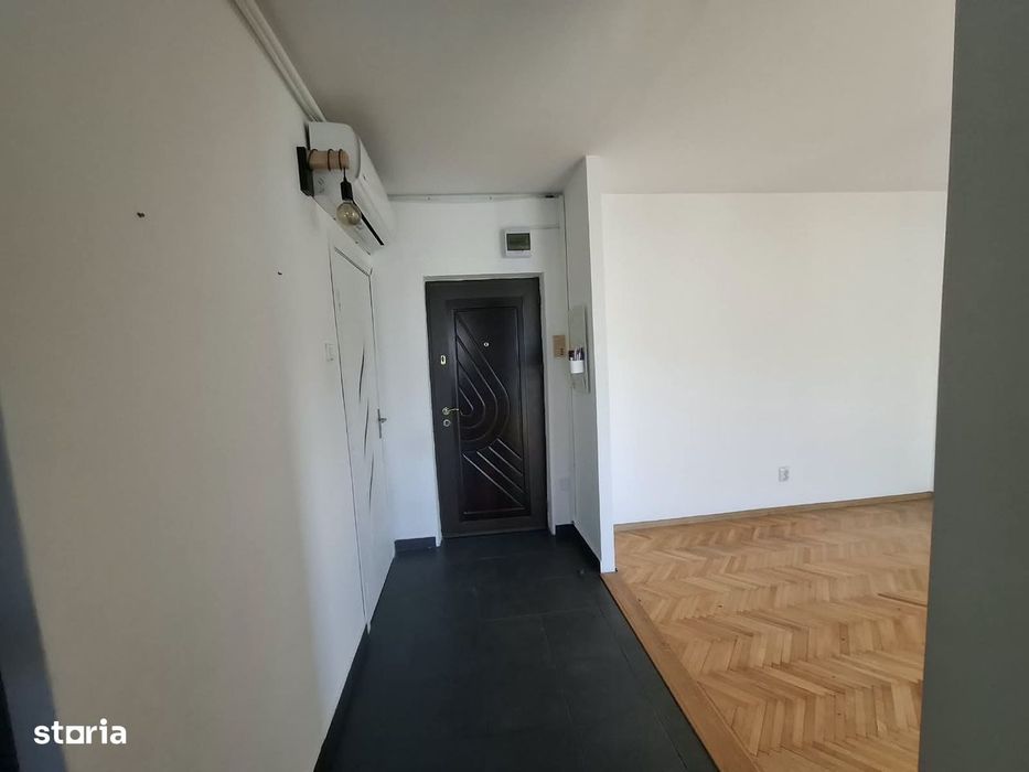 Bd. Republicii – ap. 3 camere, 2 bai, 2 balcoane, decomandat + garaj