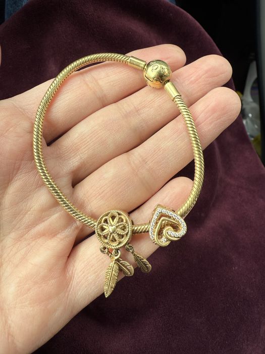 Продам позолоченный браслет Pandora оригинал