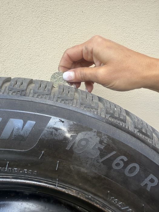 Продавам зимни гуми 195/60 R16  в комплект с железни джанти