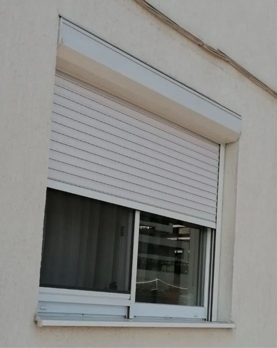 Rulouri exterioare