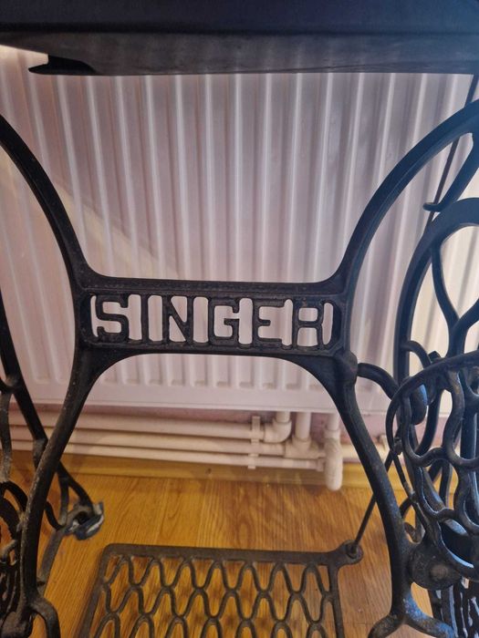 Masina de cusut antica Singer Sfinx