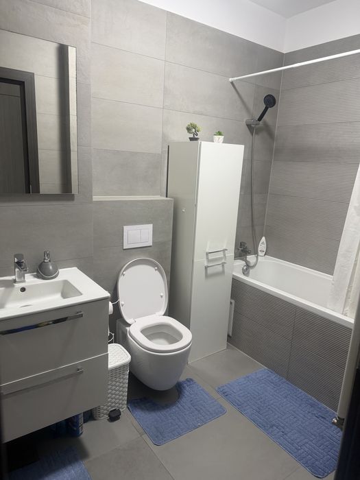 Inchiriez apartament in regim hotelier Adora park