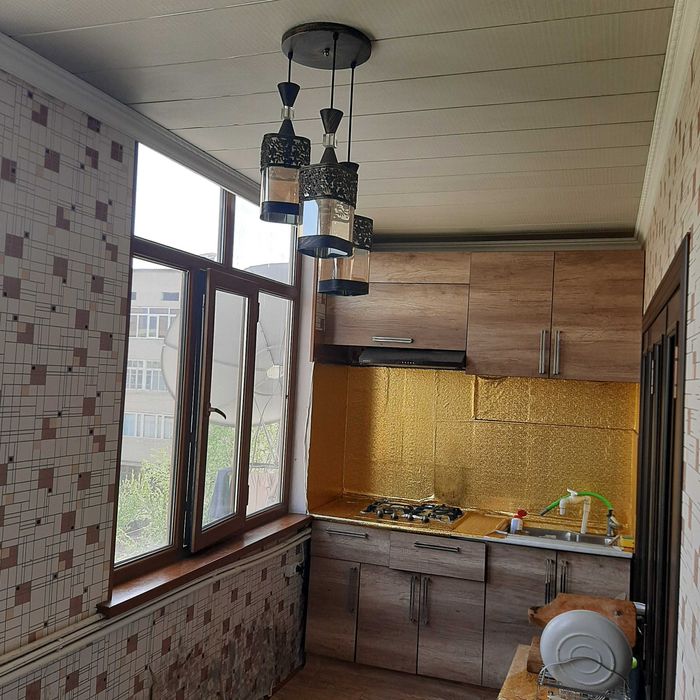 Shahrisabdan 3 xonali Dom sotiladi