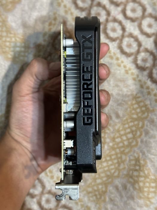 Продам GTX 1650 4g