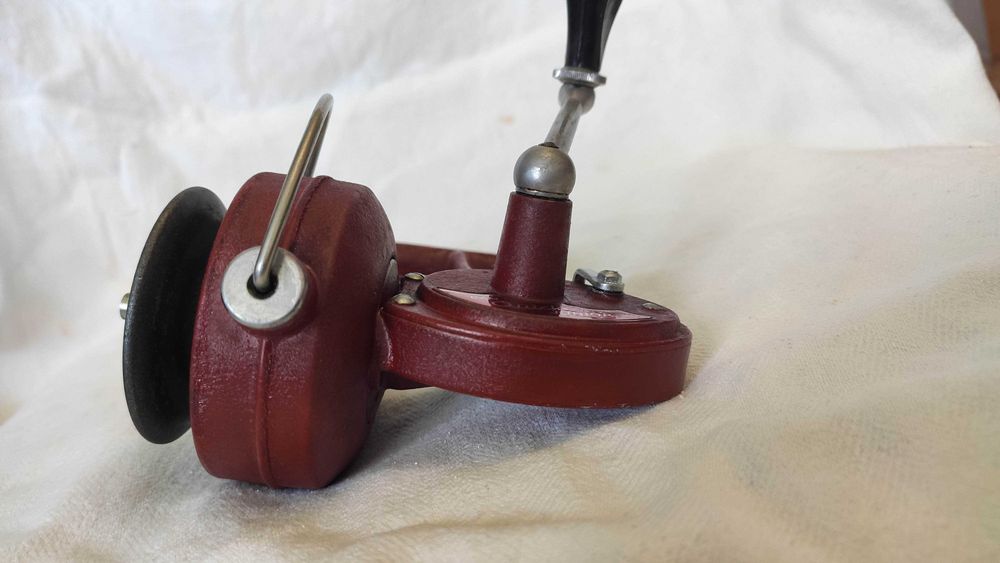 макара  Dam  JUNIOR