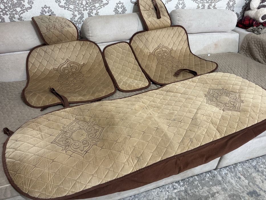 Продам чехол для сиденья комплект