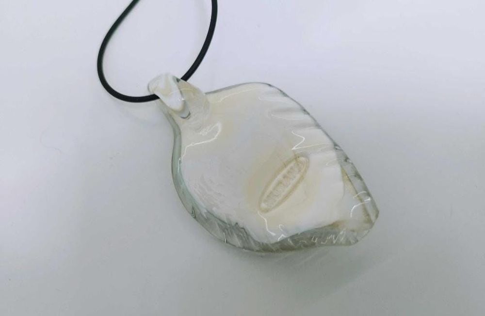 Colier cu pandantiv frunza din sticla Murano