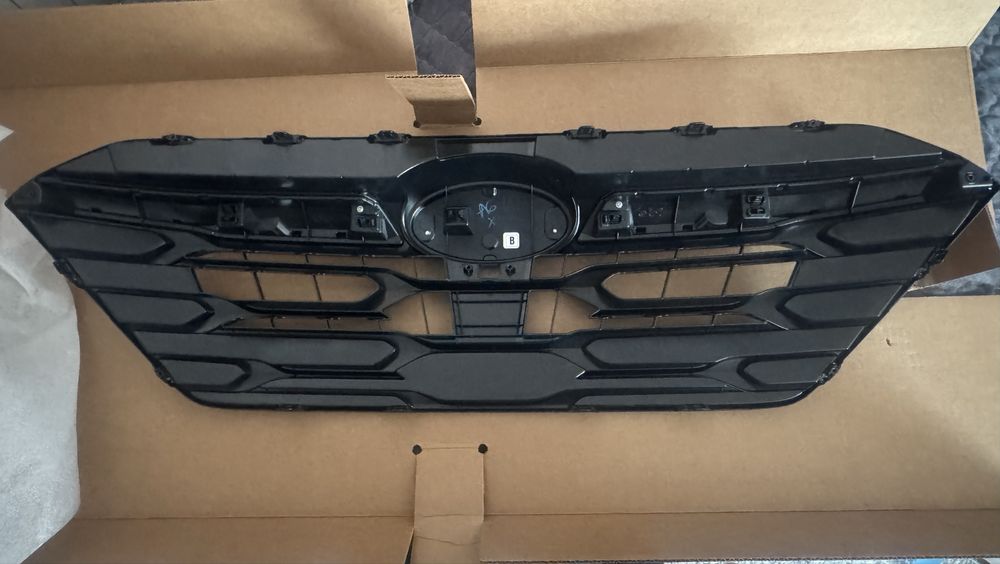 Outback решотка радиатора