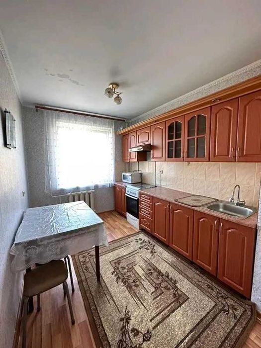 Продам квартиру Каз театр