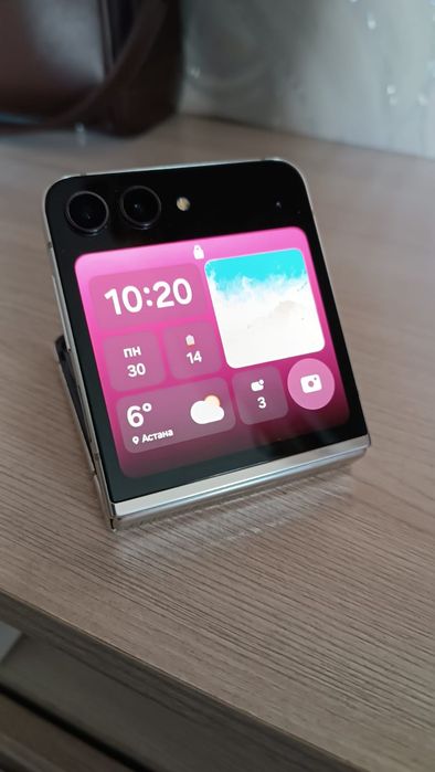 Samsung Z Flip 5 8/256