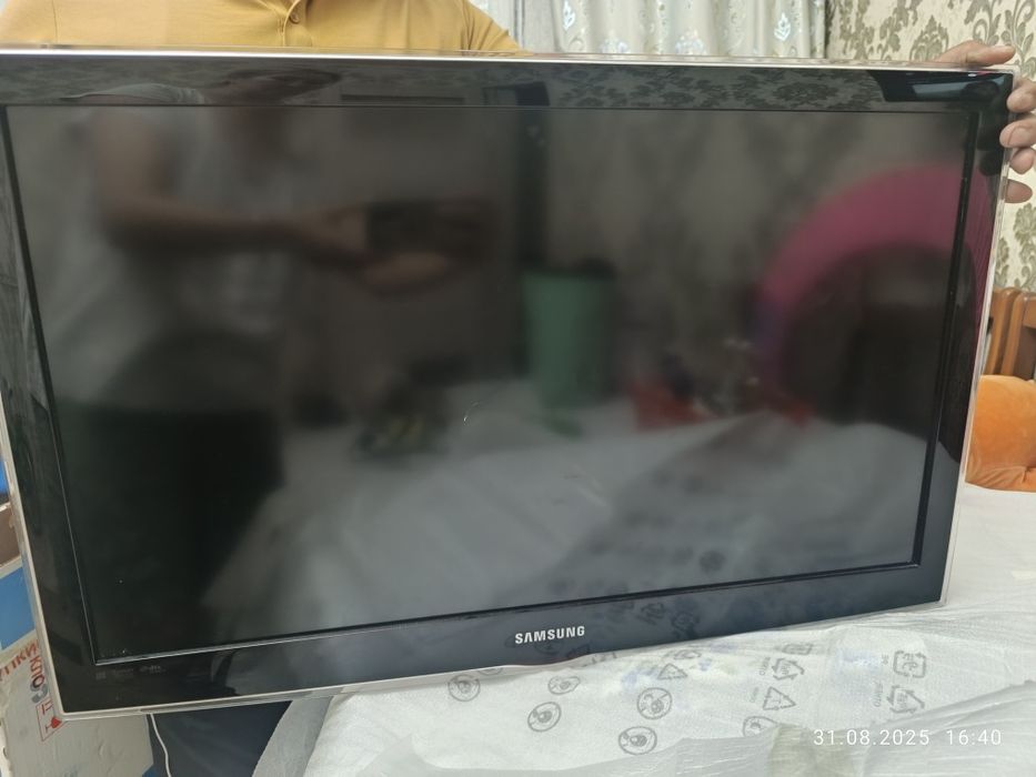 Продам телевизор Samsung