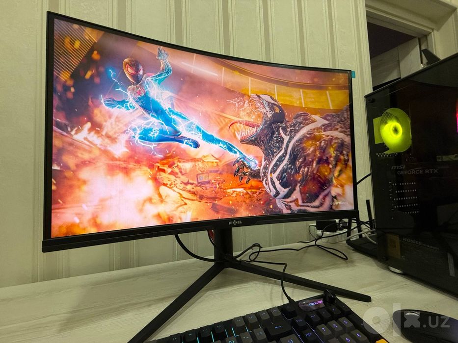 Gaming PC i7-13700F / RTX 5060 / 16GB DDR5/ 27" PIXEL 280Hz