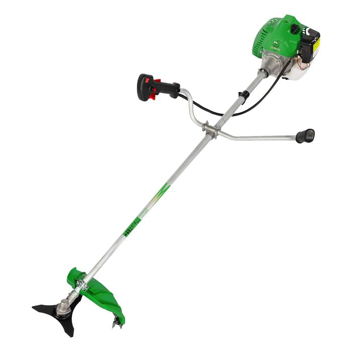 Motocositoare pe benzina 3.4 CP cu 3 accesorii si pornire rapida.