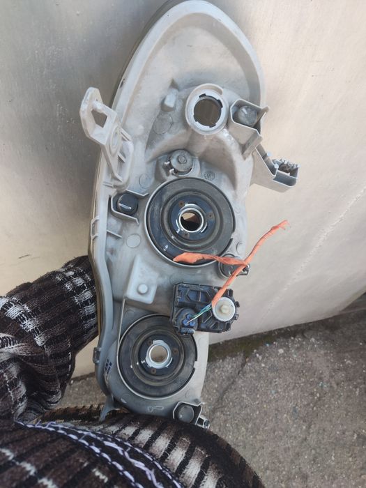 Продам фары Toyota