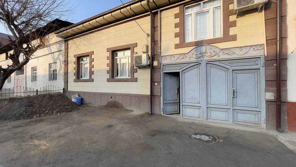 Ўрикзорда Учтапа тумани, Зарафшон кўчаси 4 сотих уй сотилади.