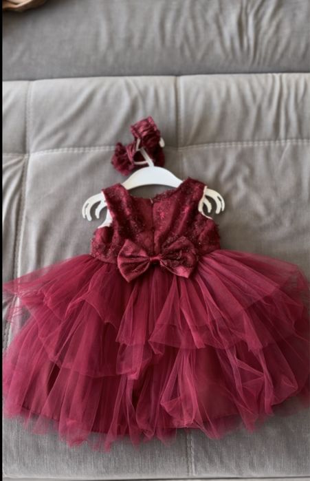 Продам платье на годик