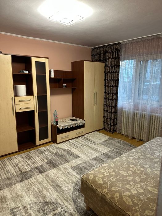 Închiriez apartament 2 camere