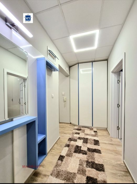 Дава се под наем Двустаен апартамент в Бургас, Център - 58 кв.м за 578.34 € - Снимка #3