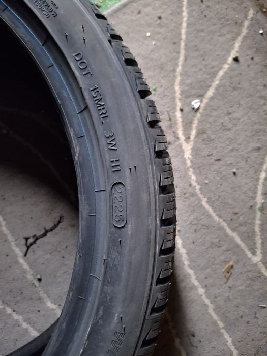 225 40 18 Hankook DOT 2025 iarna NOI