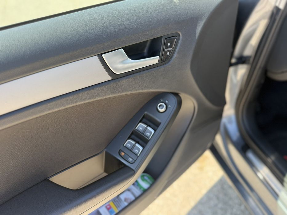 Ауди А4 2.0 tdi automatic*face*
