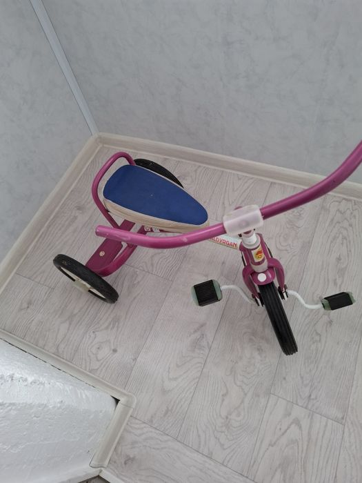 Продам трехкооесный велосипед