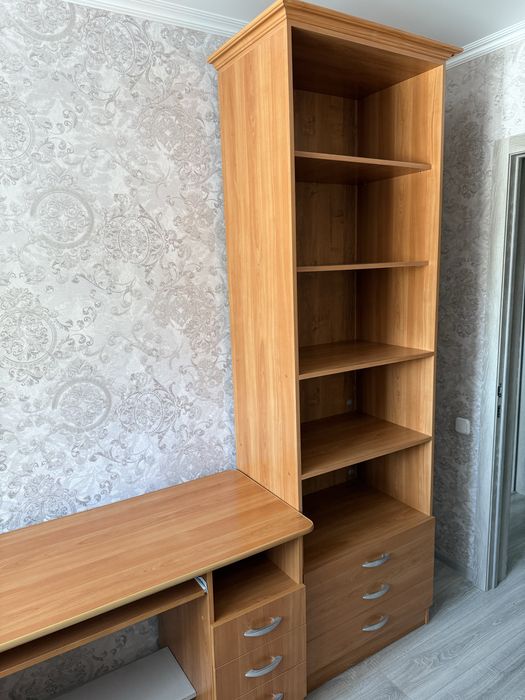 письменный стол деревянный