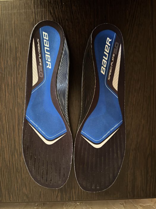 Коньки хоккейные