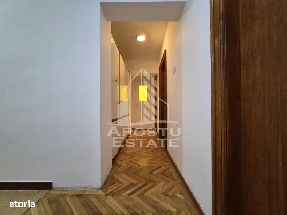 Apartament 4 camere,zona Malul Muresului