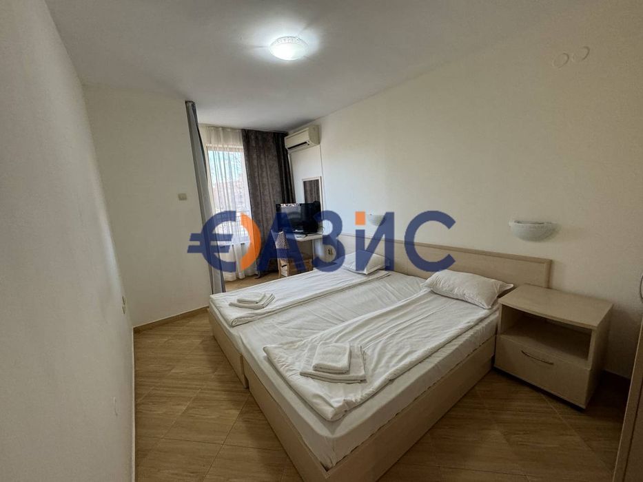 Продава се Двустаен апартамент в к.к. Слънчев бряг - 87 кв.м за 897 €/кв.м - Снимка #5