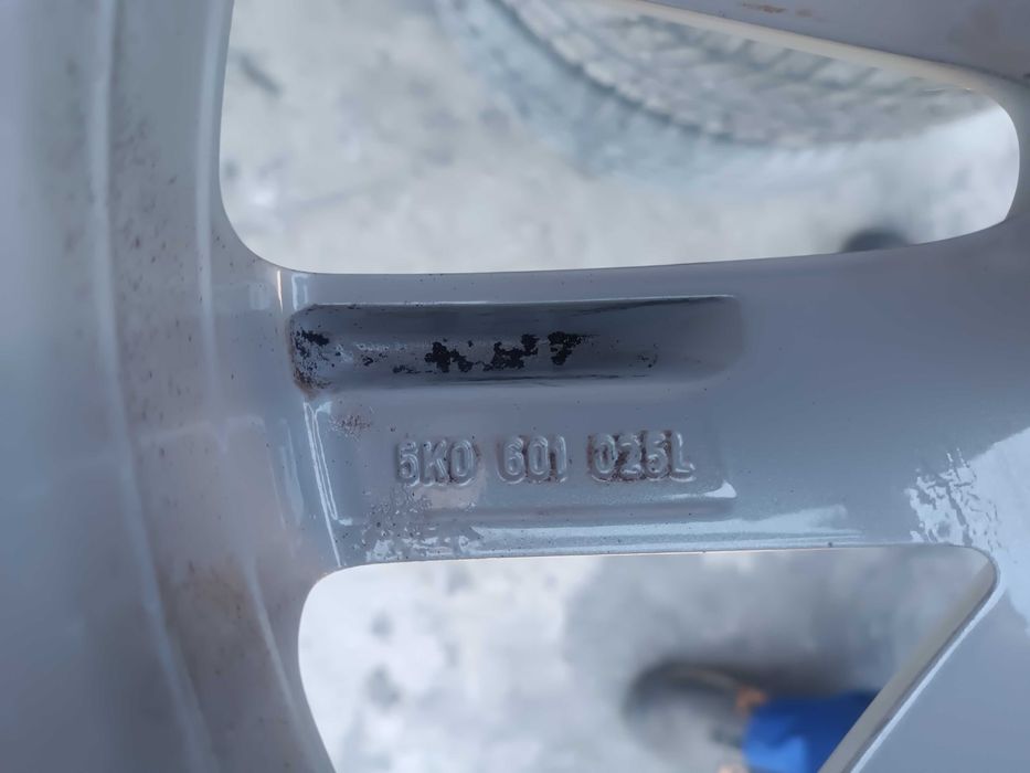 Джанти с гуми 18 цола 5х112 ЕТ51 за  Сеат, Ауди, VW. Шкода