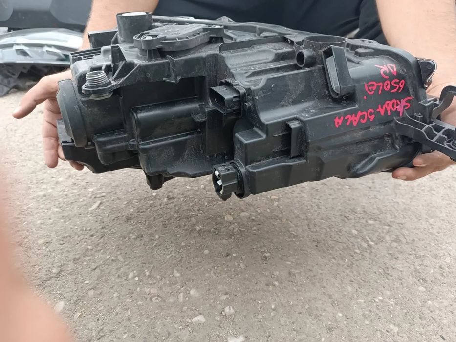 FAR DREAPTA SKODA SCALA