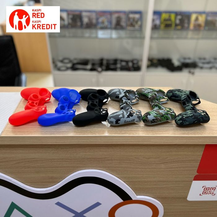 Чехлы для джойстиков PS4 и PS5