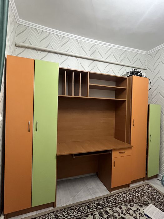 Детский шкаф и 2 кровать + матрас