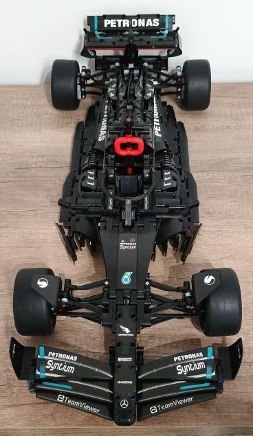 Vând lego F1 Mercedes F1 car Mașina de curse Mercedes-AMG F1