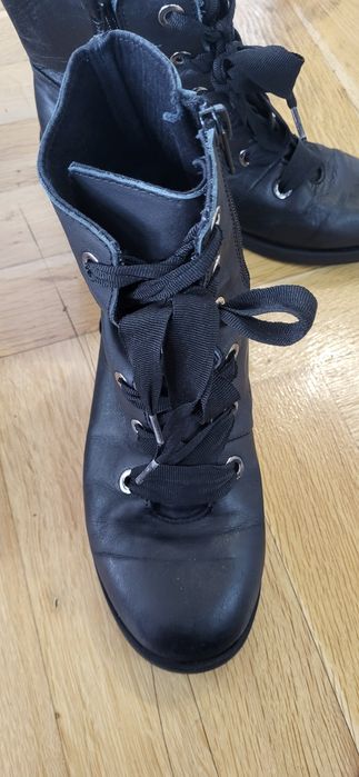 Боти на Zara 20лв.