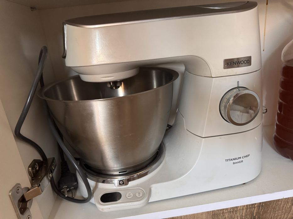 Планетарный миксер Kenwood
