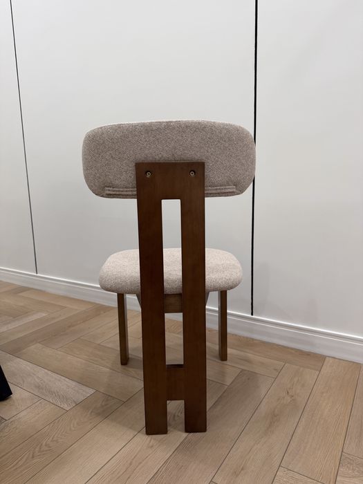 Продам новые Стулья