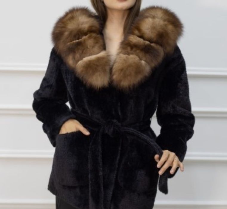 Продам натуральную шубу алькантара очень теплая