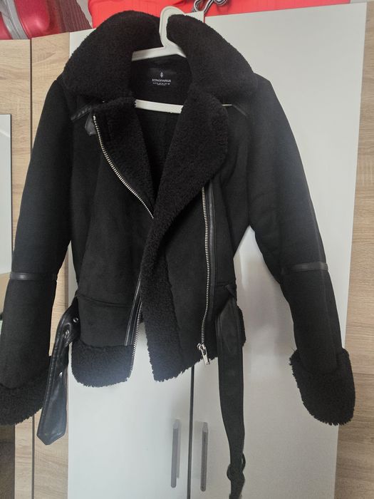 Зимно яке "авиатор" Stradivarius