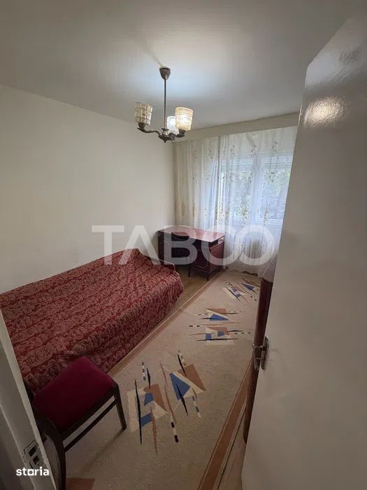 Apartament cu 3 camere decomandate de inchiriat parcare Marasti