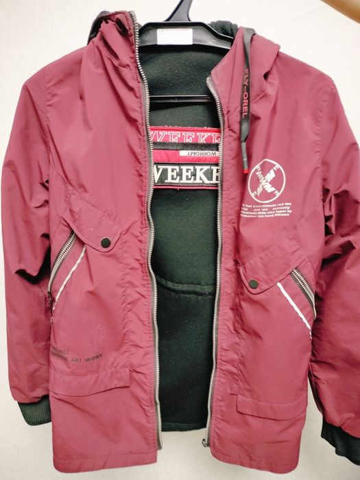 Продам куртку осень весна